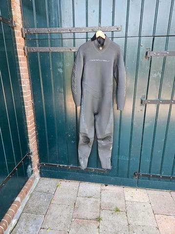 Wetsuit, surfpak  North Sails maat 52 beschikbaar voor biedingen