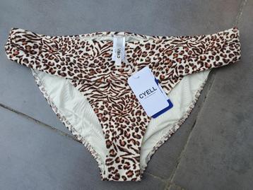 Bikinibroekje met luipaardprint 42 L beschikbaar voor biedingen