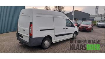 Achterlicht rechts van een Peugeot Expert beschikbaar voor biedingen