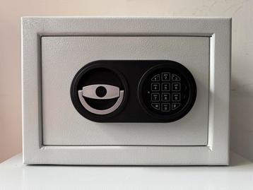 Zeer degelijke compacte PT0 rdw kluis brandkast NIEUW! beschikbaar voor biedingen