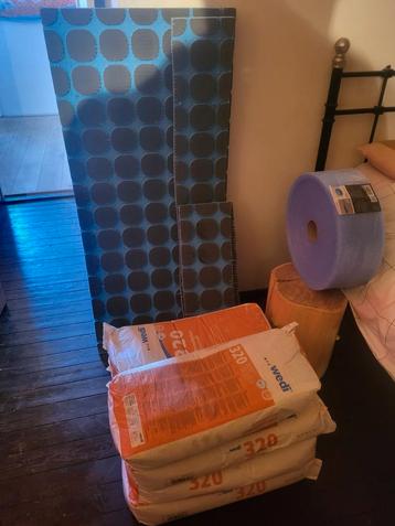 Wedi 320 Tegellijm beschikbaar voor biedingen
