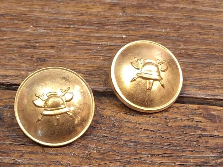 oude goudkleurige brandweerknop, jaren 50-60, Antiek en Kunst, Curiosa en Brocante, Ophalen of Verzenden