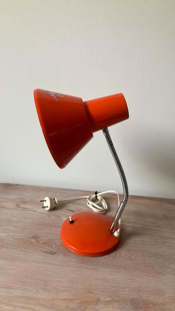 Vintage bureaulamp oranje jaren 70 beschikbaar voor biedingen