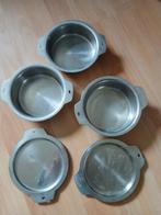 Drie roestvrij stalen schaaltjes met 2 deksels., Huis en Inrichting, Keuken | Potten en Pannen, Ophalen, Zo goed als nieuw, Rvs