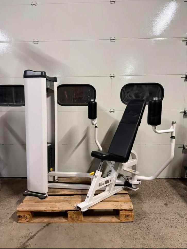 Nautilus butterfly / Peck Deck / Peckdeck / Studio Line, Sport en Fitness, Fitnessmaterialen, Gebruikt, Overige typen, Armen, Benen