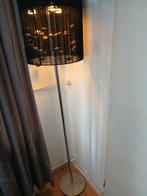 Mooie Staande Schemerlamp, Huis en Inrichting, Lampen | Vloerlampen, Ophalen, Zo goed als nieuw, Metaal, Modern