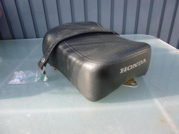 honda super magna  achter zitje vf700 en vf750, Motoren, Onderdelen | Merk-onafhankelijk, Gebruikt, Ophalen