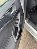Ford Focus Wagon 1.0 EcoBoost Hybrid ST Line in stijl volgri, Handgeschakeld, Hybride Elektrisch/Benzine, 3 cilinders, 999 cc