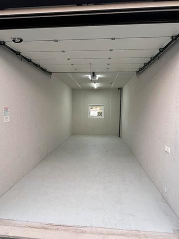 Te koop garagebox Alphen aan den Rijn beschikbaar voor biedingen