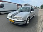 Volkswagen Golf 1.6 74KW AUT 2000 Grijs, Stof, Zwart, 4 cilinders, 100 pk