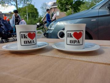 set kop en schotels : Ik hou van oma/opa beschikbaar voor biedingen