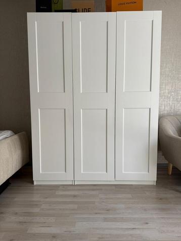 Ikea Pax kast wit beschikbaar voor biedingen