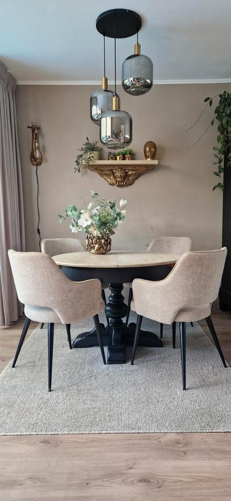 Rond ovale eiken tafel uitschuifbaar, Huis en Inrichting, Complete eetkamers, Zo goed als nieuw, Ophalen