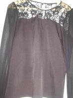 zwarte blouse met kanten bovenstuk maat m, Kleding | Dames, Blouses en Tunieken, Ophalen of Verzenden, Zo goed als nieuw, Maat 38/40 (M)