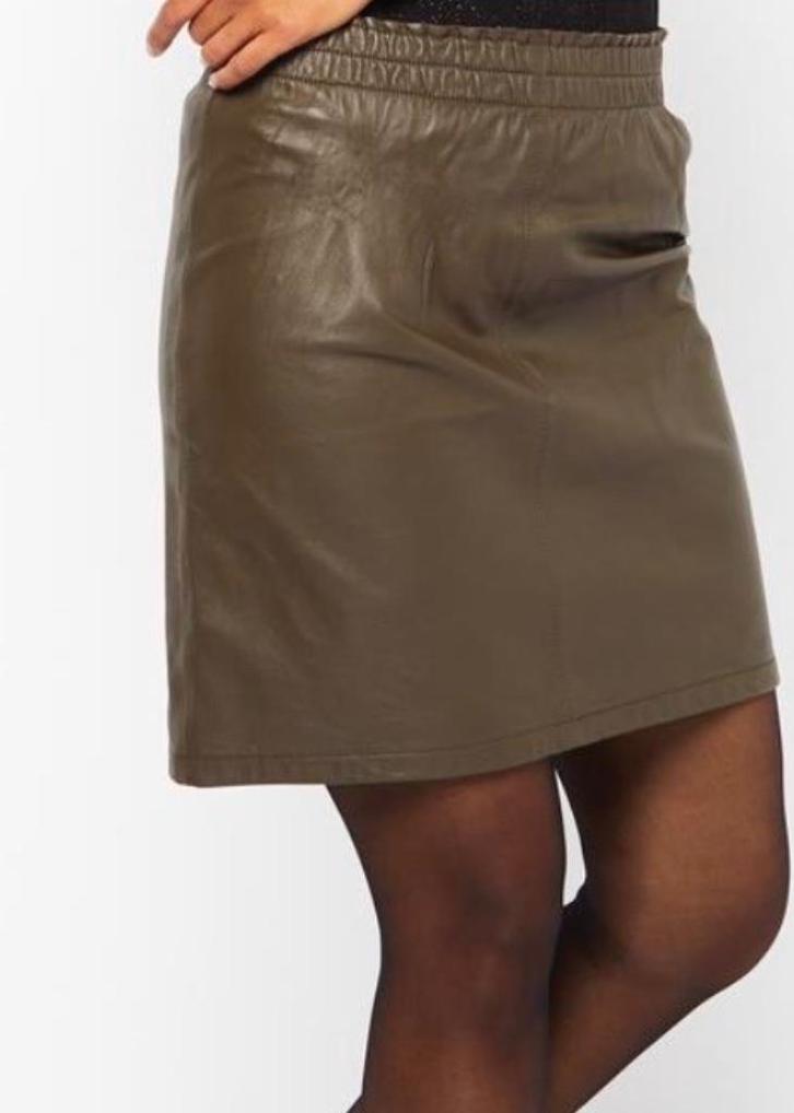 Hema echt leren kaki rokje NIEUW maat 36, Kleding | Dames, Rokken, Nieuw, Maat 36 (S), Groen, Boven de knie, Ophalen of Verzenden