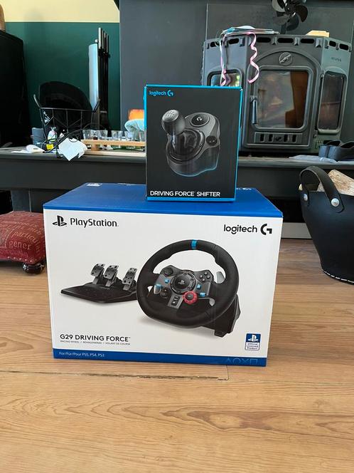 Logitech g29 met driving force shifter, Spelcomputers en Games, Spelcomputers | Sony PlayStation Consoles | Accessoires, Zo goed als nieuw