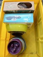 Water, voer en anti-schrokbakken. NIEUWE VOORRAAD BAKKEN., Ophalen