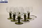 6 Olijfgroene roemerglazen - Met knopen - Elegante gravering, Antiek en Kunst, Antiek | Glas en Kristal, Ophalen of Verzenden