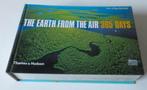 The Earth from The Air 365 Days, Fotografen, Ophalen of Verzenden, Zo goed als nieuw, Yann Arthus-Bertrand