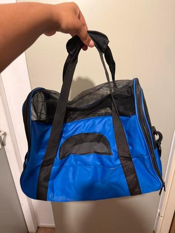 Honden/ katten reis tas beschikbaar voor biedingen