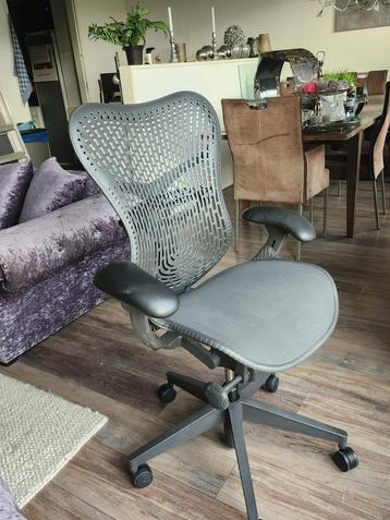 Herman Miller Mirra 2 ergonomische bureaustoel – Zwart/Grijs beschikbaar voor biedingen