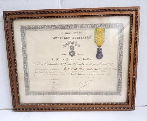 Eremedaille Medaille Militaire met certificaat 1889 1938, Verzamelen, Militaria | Algemeen, Overige soorten, Lintje, Medaille of Wings