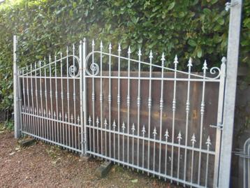 Robuuste sierlijke poort,  NIEUW gegalvaniseerd  4.40 meter beschikbaar voor biedingen