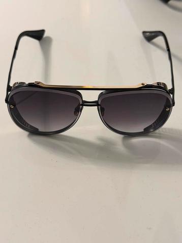 Mooie Dita Zonnebrillen - Bruin & Zwart beschikbaar voor biedingen