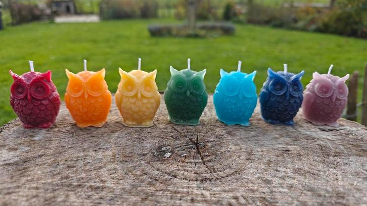 Chakra Uil Kaarsenset (4st.) - Limited Edition, Huis en Inrichting, Woonaccessoires | Kandelaars en Kaarsen, Nieuw, Kaars, Minder dan 25 cm