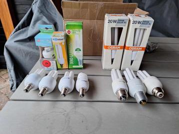 Partijtje spaarlampen 7 t/m 20 watt, verschillende lengtes beschikbaar voor biedingen