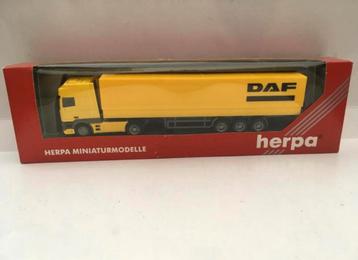 model Herpa DAF 95 ATI truck trailer 1:87 opdruk ‘DAF’ geel beschikbaar voor biedingen