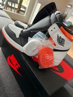 Nike air Jordan 1 high OG electro orange 10, Nieuw, Ophalen