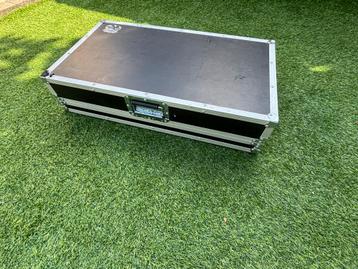 Roadready flightcase (dj) 81x44x15cm beschikbaar voor biedingen