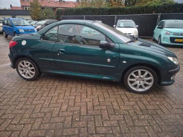 Peugeot 206 2.0 16V CC 2003 Groen beschikbaar voor biedingen