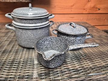 Emaille Pannenset: Stoompan, Kookpan, Steelpan beschikbaar voor biedingen