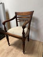 Antieke houten stoel met armleuningen, Antiek en Kunst, Ophalen of Verzenden