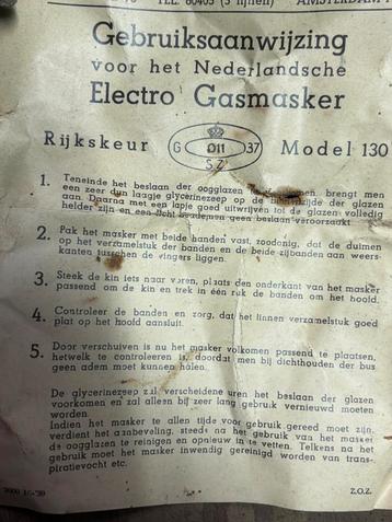 Gasmaskers 1937, 3 stuks in blik beschikbaar voor biedingen