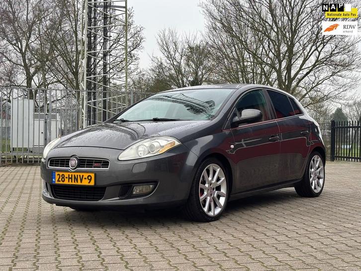 Fiat Bravo 1.4 T-Jet Sport Plus | 10-01-2027 APK + Cruise co, Auto's, Fiat, Bedrijf, Te koop, Bravo, ABS, Airbags, Airconditioning