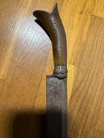 Indonesie Antiek recht zwaard, Ophalen