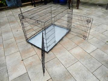 Grote zwarte opvouwbare bench met 2 deurtjes maat XL beschikbaar voor biedingen