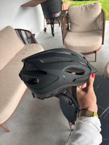 Fietshelm BBB/BHE-35 beschikbaar voor biedingen