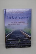 In Uw spoor - A.T. Huijser, Ophalen of Verzenden, Zo goed als nieuw