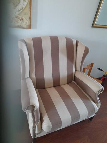 Love seat