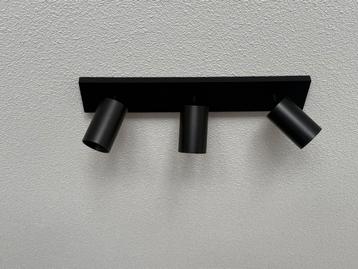 Zwarte plafondspot 3-lichts | Kantelbaar & draaibaar beschikbaar voor biedingen