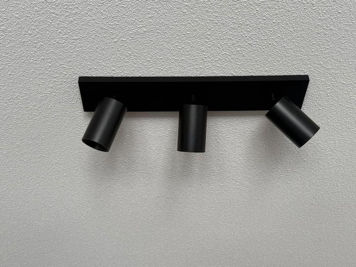 Zwarte plafondspot 3-lichts | Kantelbaar & draaibaar, Huis en Inrichting, Lampen | Plafondlampen, Zo goed als nieuw, Ophalen of Verzenden