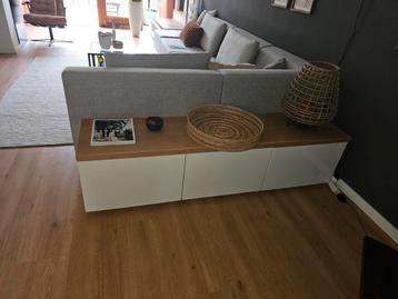 IKEA Kast met Eiken Plank beschikbaar voor biedingen
