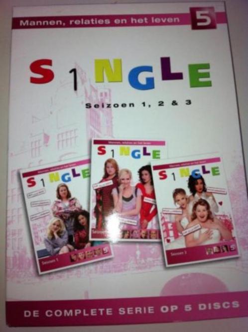 Single Seizoen 1 t/m 3, Sealed Origineel 11 dvd box, Cd's en Dvd's, Dvd's | Tv en Series, Nieuw in verpakking, Komedie, Boxset