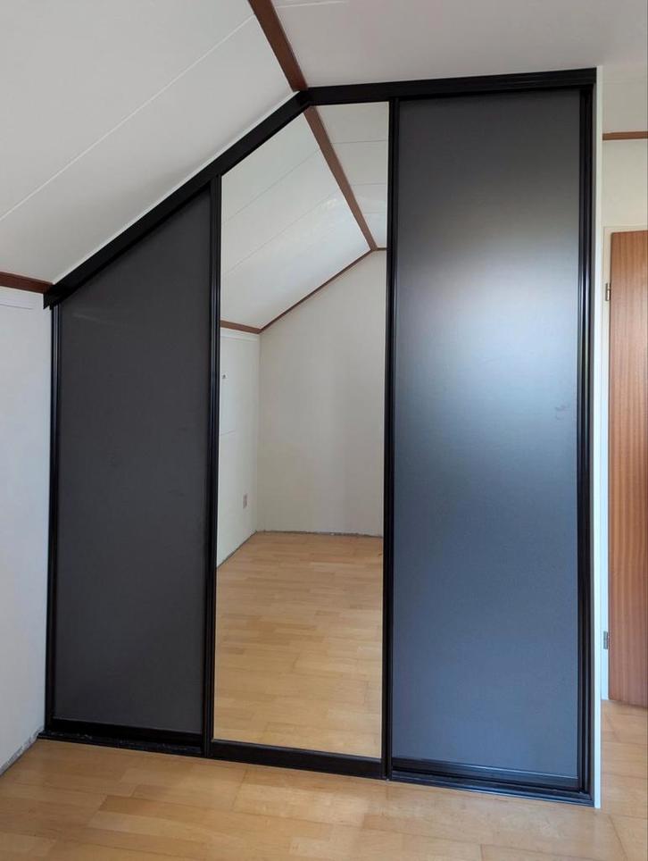 kast met schuifdeuren, Huis en Inrichting, Kasten | Kledingkasten, Gebruikt, 200 cm of meer, 200 cm of meer, 50 tot 75 cm, Met deur(en)