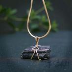 zwarte toermalijn hanger, Ophalen of Verzenden, Nieuw, Zwart, Steen of Mineraal