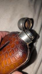 Antieke Whiskey Flacon met Krokodillenleer Houder, Ophalen of Verzenden